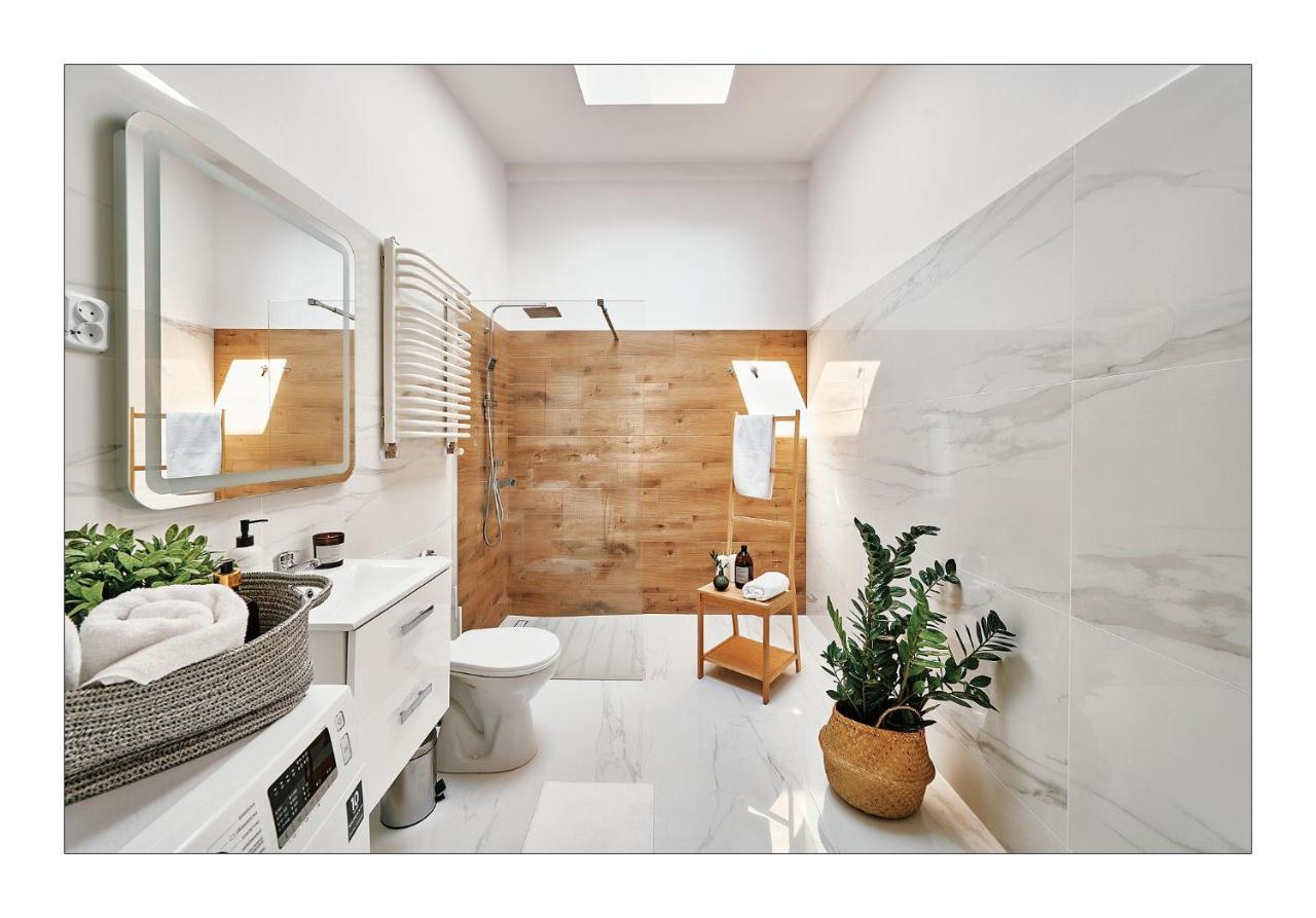 Sunny Apartment At The Heart Of Old Town Kraków Zewnętrze zdjęcie